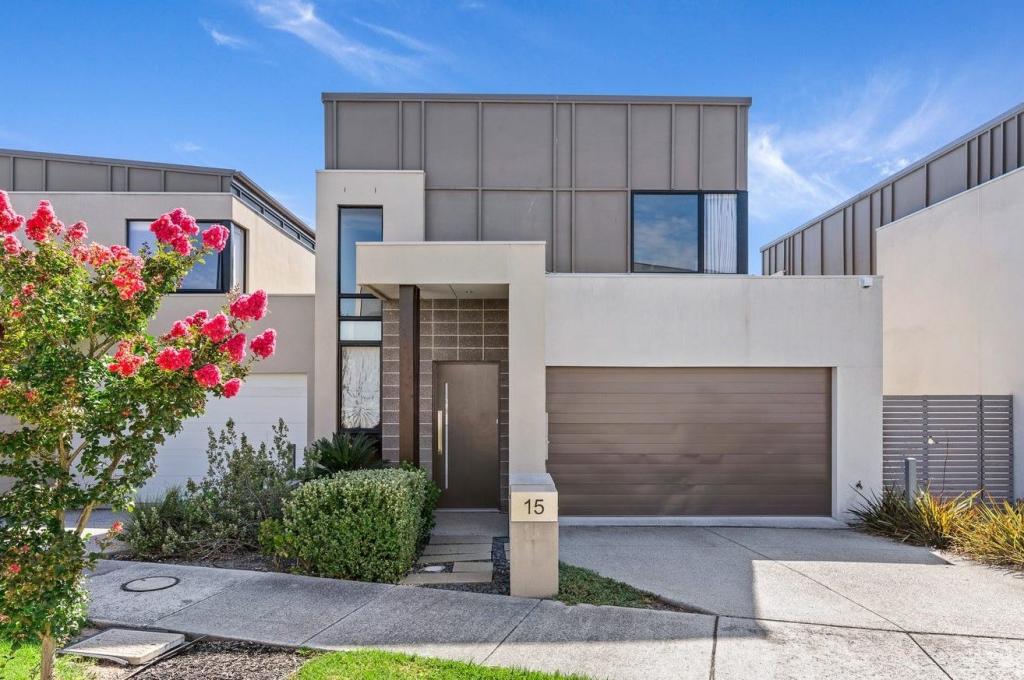 15 Burn Nar Look Dr, Burwood, VIC 3125