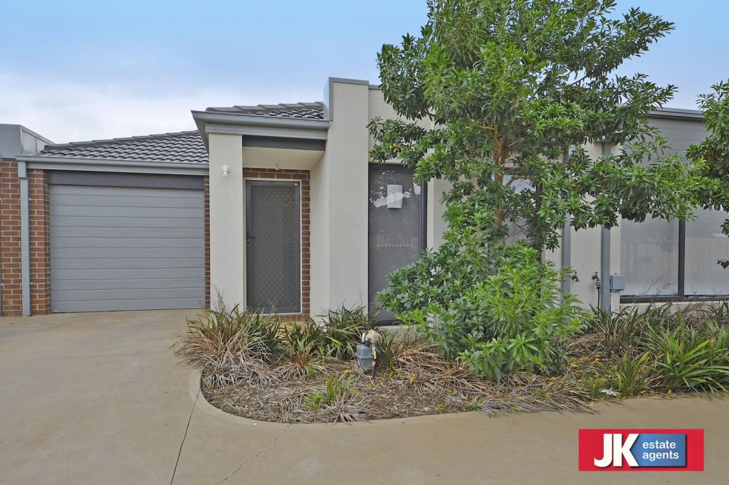 13/4 Mantello Dr, Werribee, VIC 3030