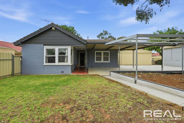 2 Hull St, Elizabeth East, SA 5112