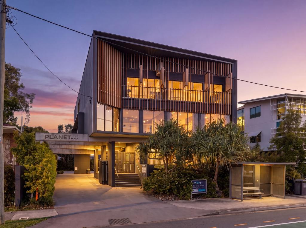 235 BRADMAN AVE, MAROOCHYDORE, QLD 4558