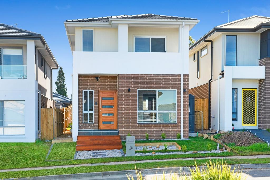 32 Lumsden Ave, North Kellyville, NSW 2155