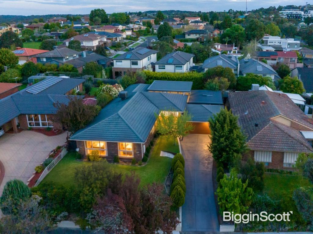 89 Larnoo Dr, Doncaster East, VIC 3109