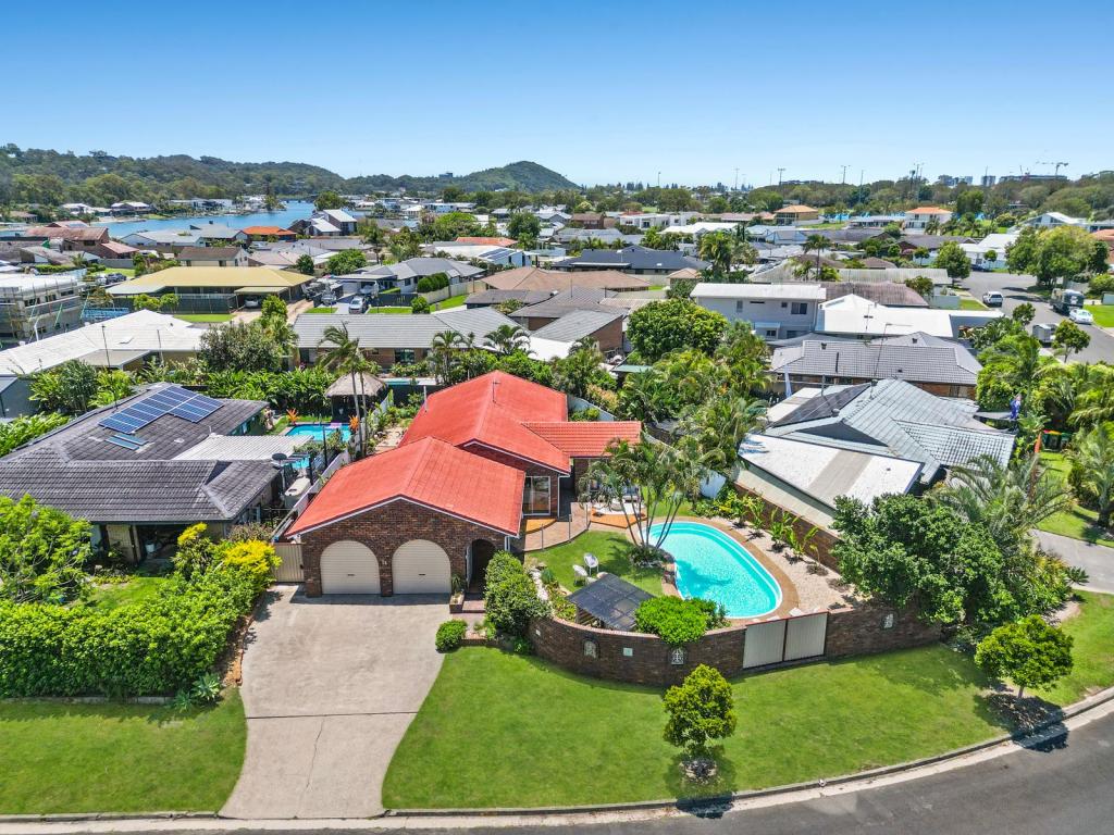 13 HOPBUSH ST, PALM BEACH, QLD 4221