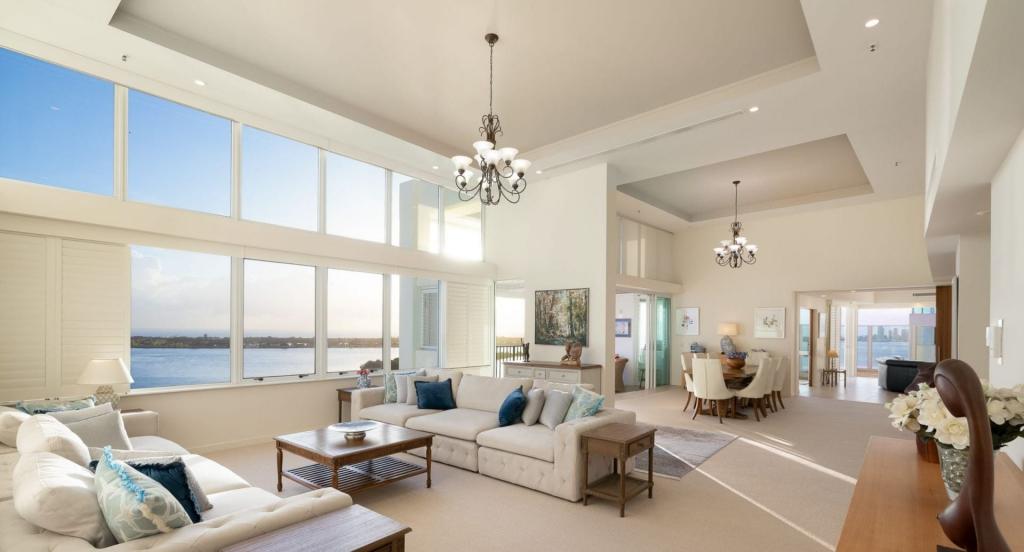 123/326 Marine Pde, Labrador, QLD 4215
