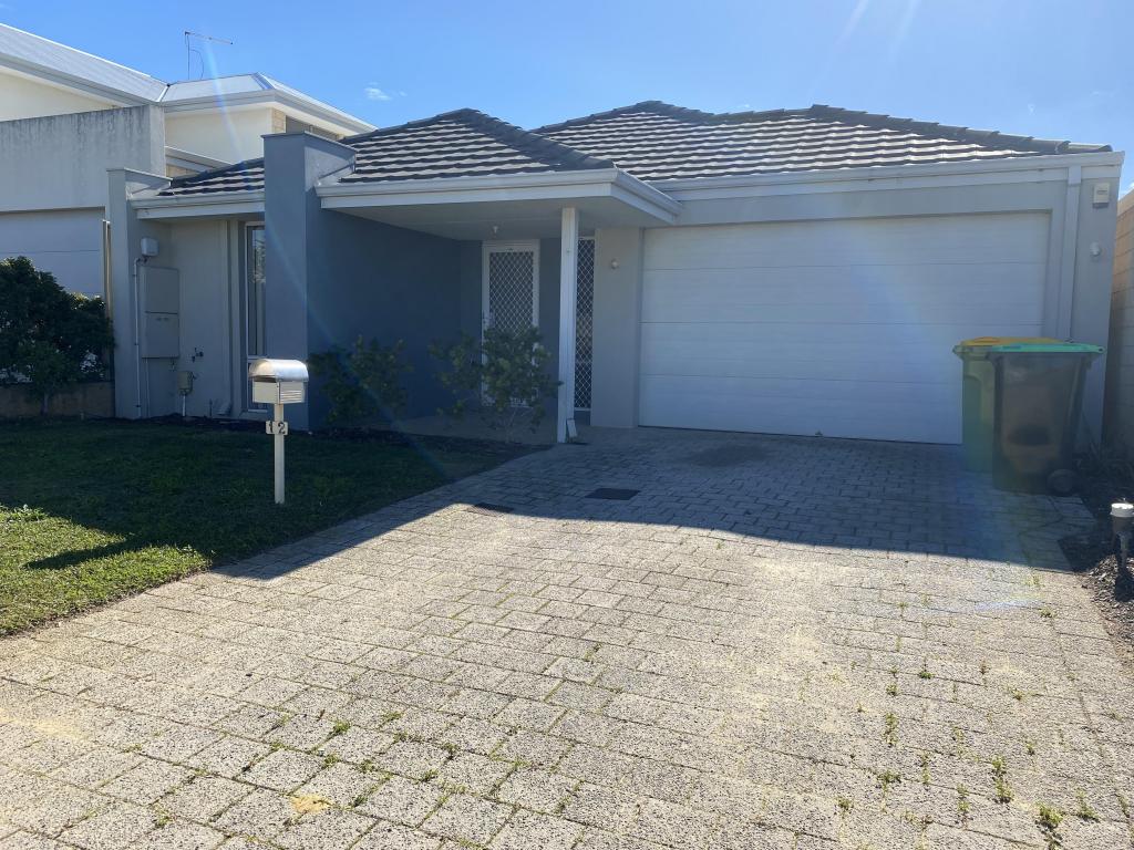 12 Tambrey Ave, Golden Bay, WA 6174