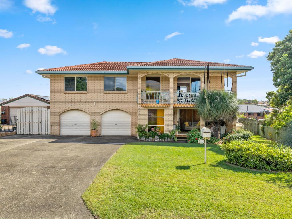 3 Hawn St, Stafford Heights, QLD 4053