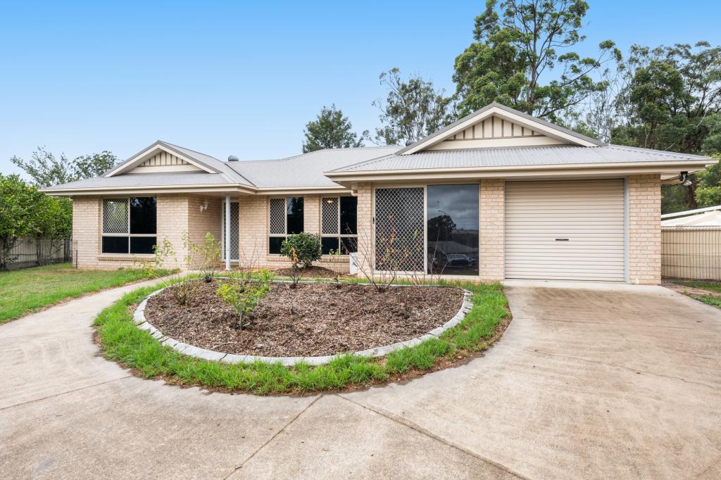 8 Jackson Ct, Crows Nest, QLD 4355