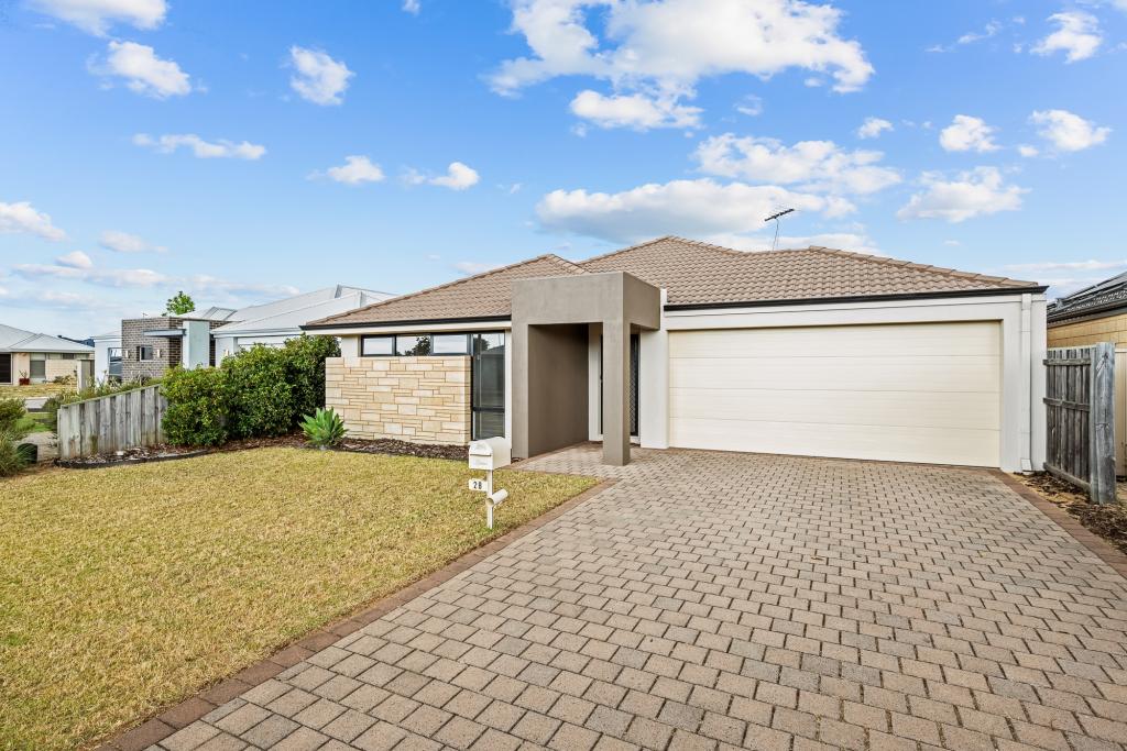 28 CELESTINE AVE, WELLARD, WA 6170