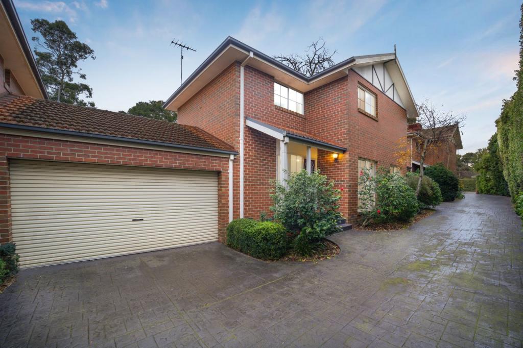 2/34 GLEBE ST, FOREST HILL, VIC 3131