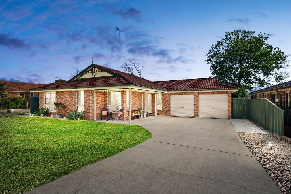 23 Sandpiper Cres, Claremont Meadows, NSW 2747