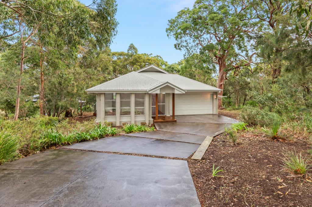 2 Applegum Way, Murrays Beach, NSW 2281