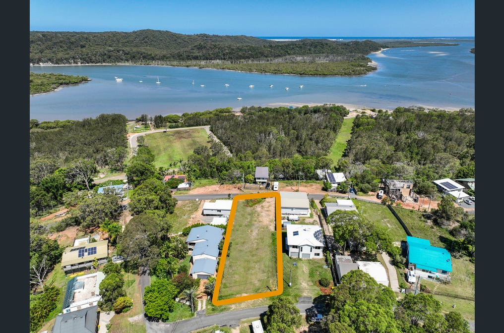 70 Prior Way, Russell Island, QLD 4184