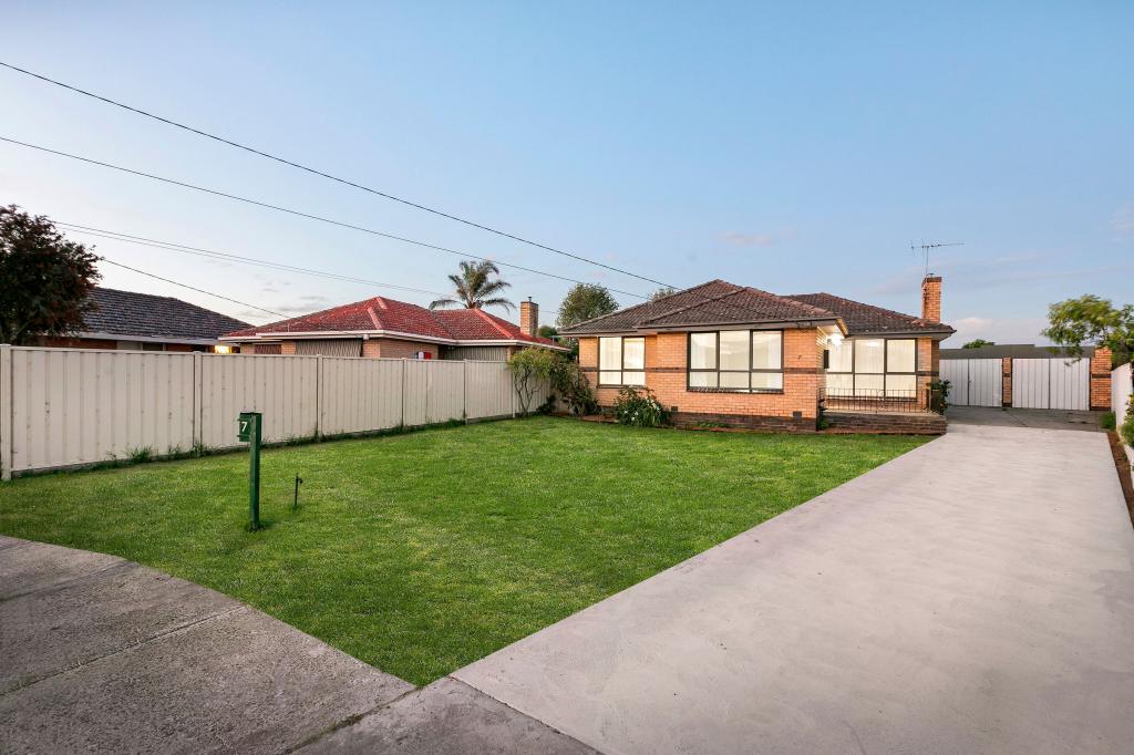 7 Norfolk Ct, Fawkner, VIC 3060