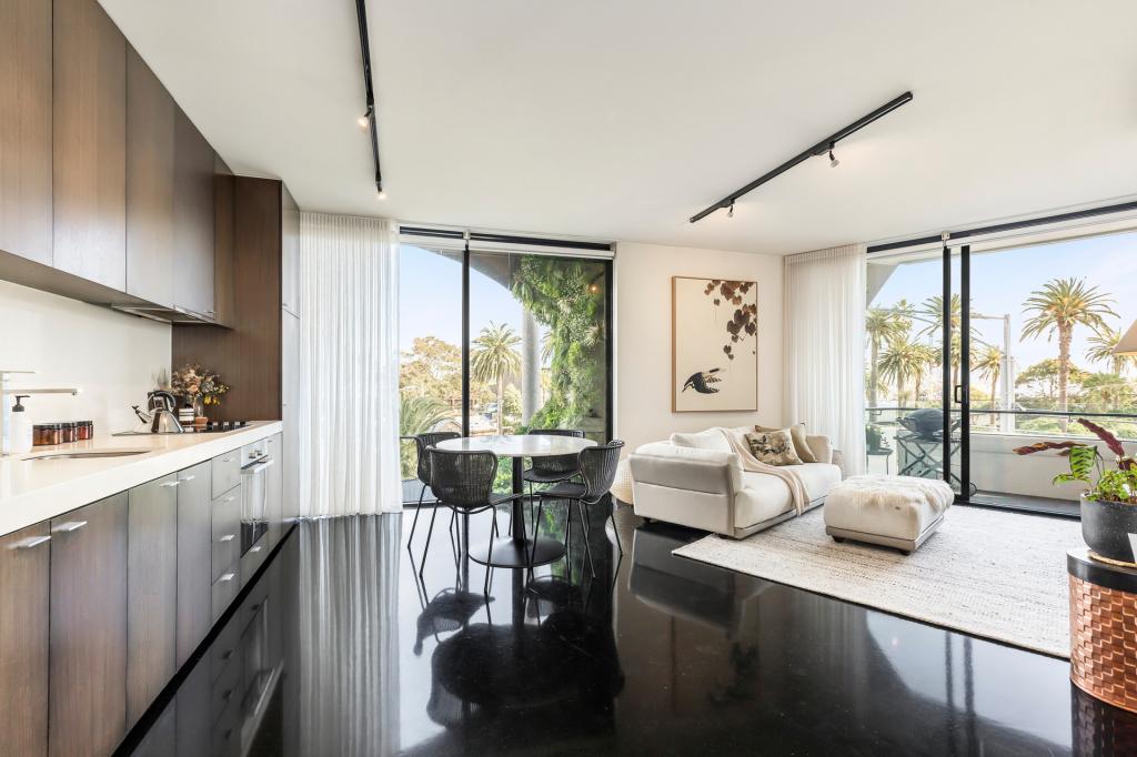 205/72 Acland St, St Kilda, VIC 3182