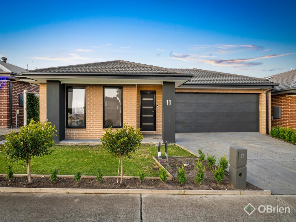 11 Moorgate Rd, Clyde North, VIC 3978