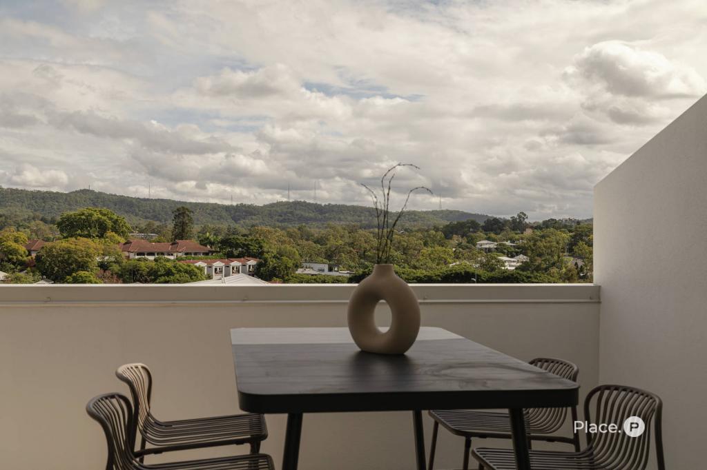 12-18 PROSPECT TCE, ST LUCIA, QLD 4067