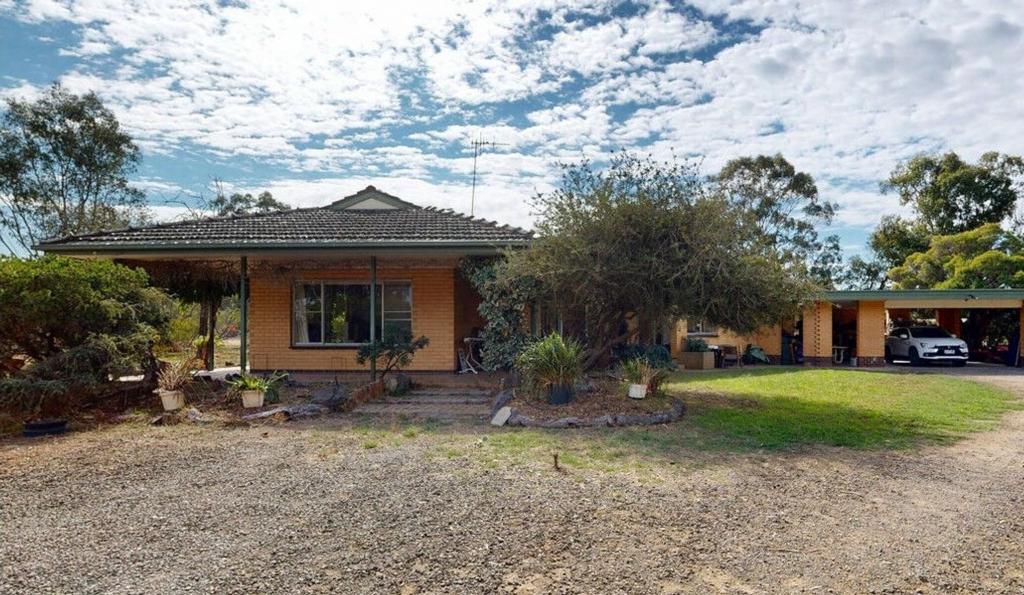 525 Central Mundoona Rd, Numurkah, VIC 3636