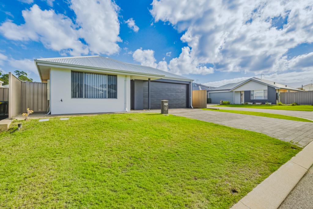 16 Kirkbrae Pass, Meadow Springs, WA 6210