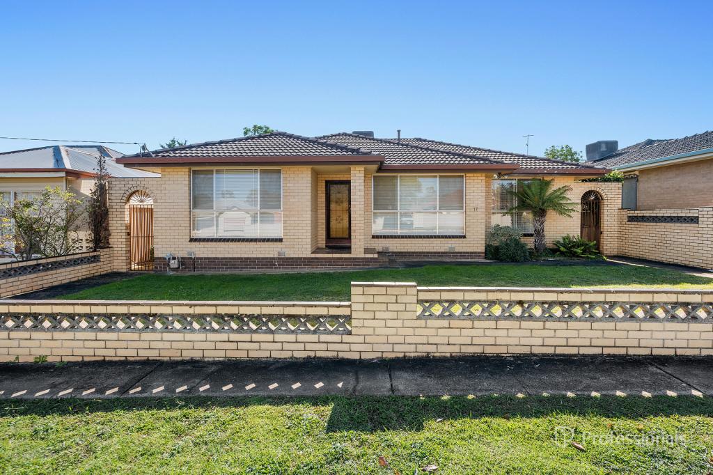 17 Barr St, Maryborough, VIC 3465