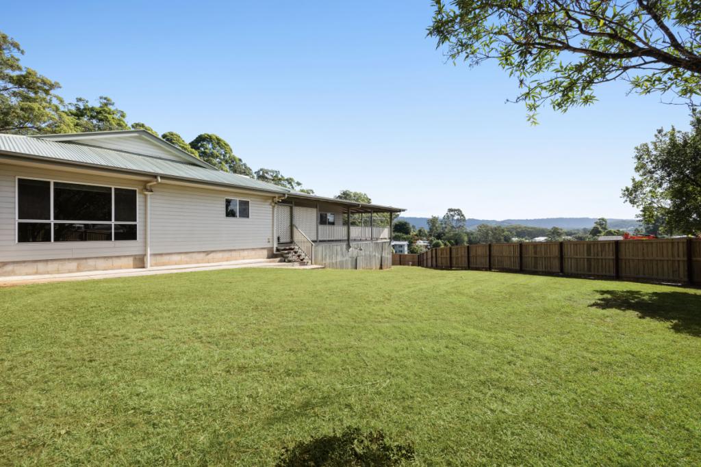 4 Abbotts Rd, Palmwoods, QLD 4555