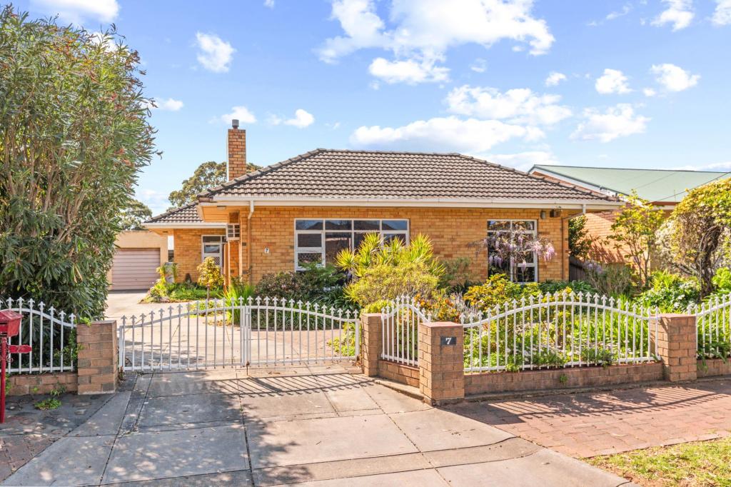 7 Pine Ave, Warradale, SA 5046