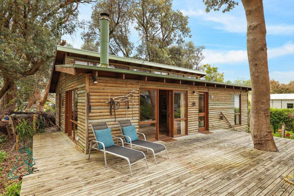 11 Bruce Rd, Silverleaves, VIC 3922