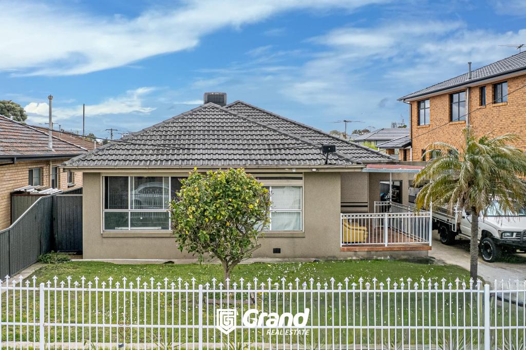 17 STANHOPE ST, DANDENONG, VIC 3175