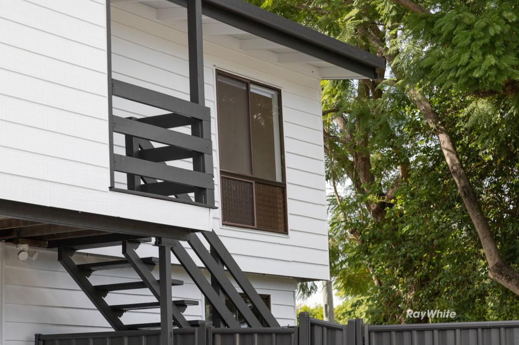 130 Robertson Rd, Silkstone, QLD 4304