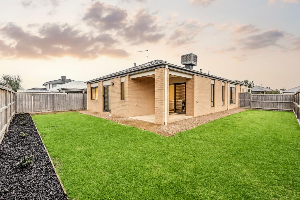 64 Sanctuary Bvd, Armstrong Creek, VIC 3217