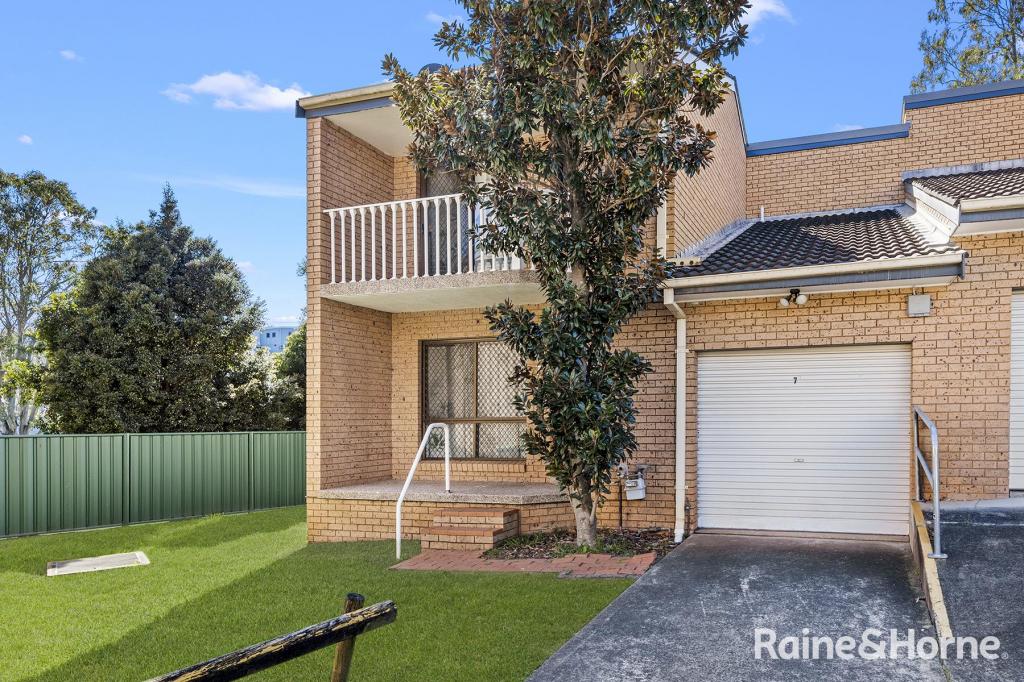 7/3 Illawong Rd, Leumeah, NSW 2560