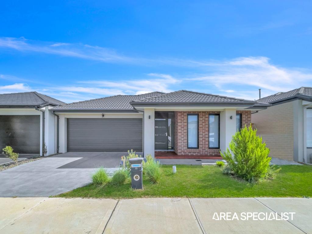11 Basilico St, Clyde, VIC 3978