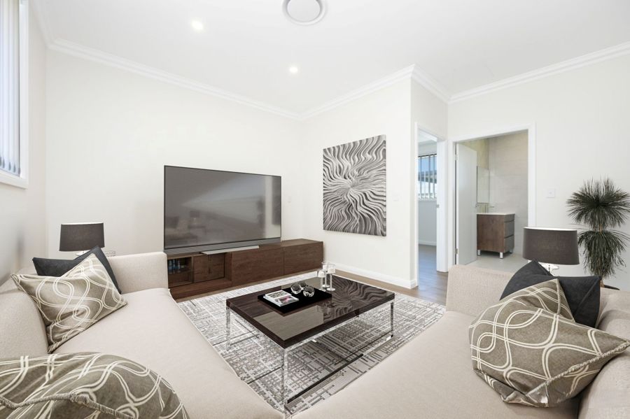 35 Melbourne St, Oxley Park, NSW 2760