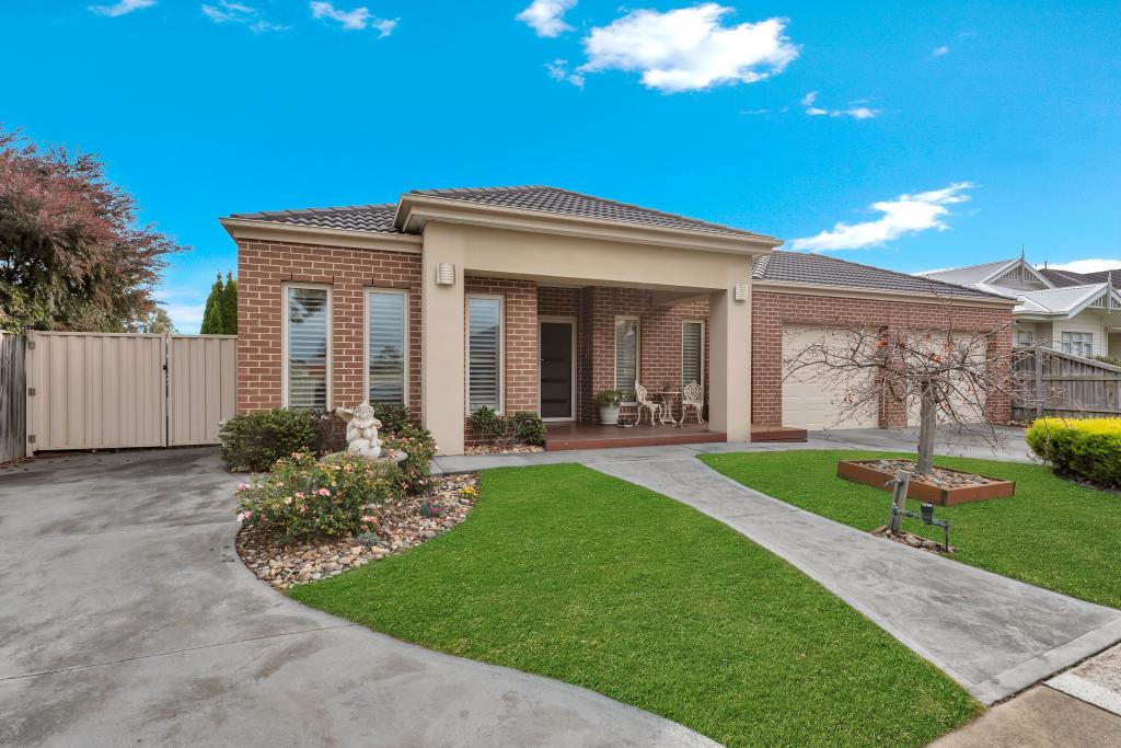 38 Sundew Cres, Pakenham, VIC 3810