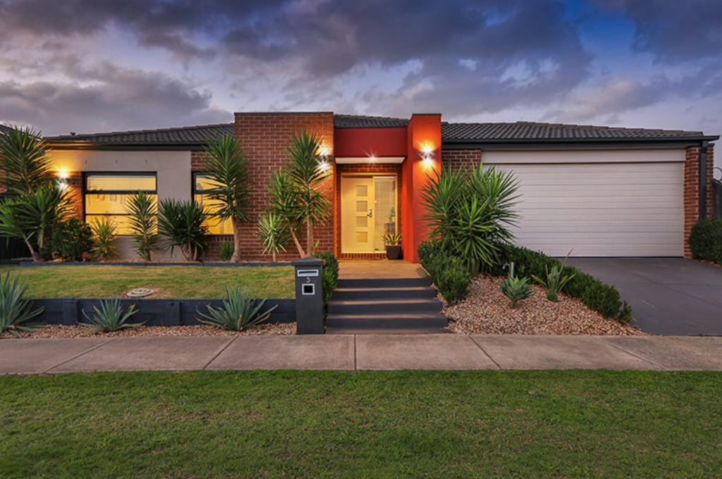 3 Clifford Dr, Pakenham, VIC 3810