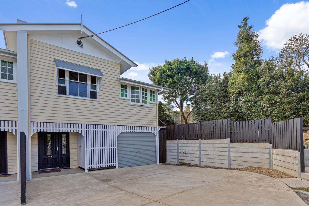 2/10 VERNON ST, NAMBOUR, QLD 4560