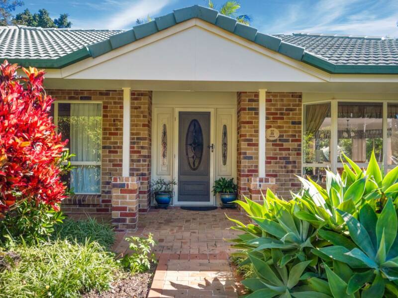 7 Manderson Ct, Belivah, QLD 4207