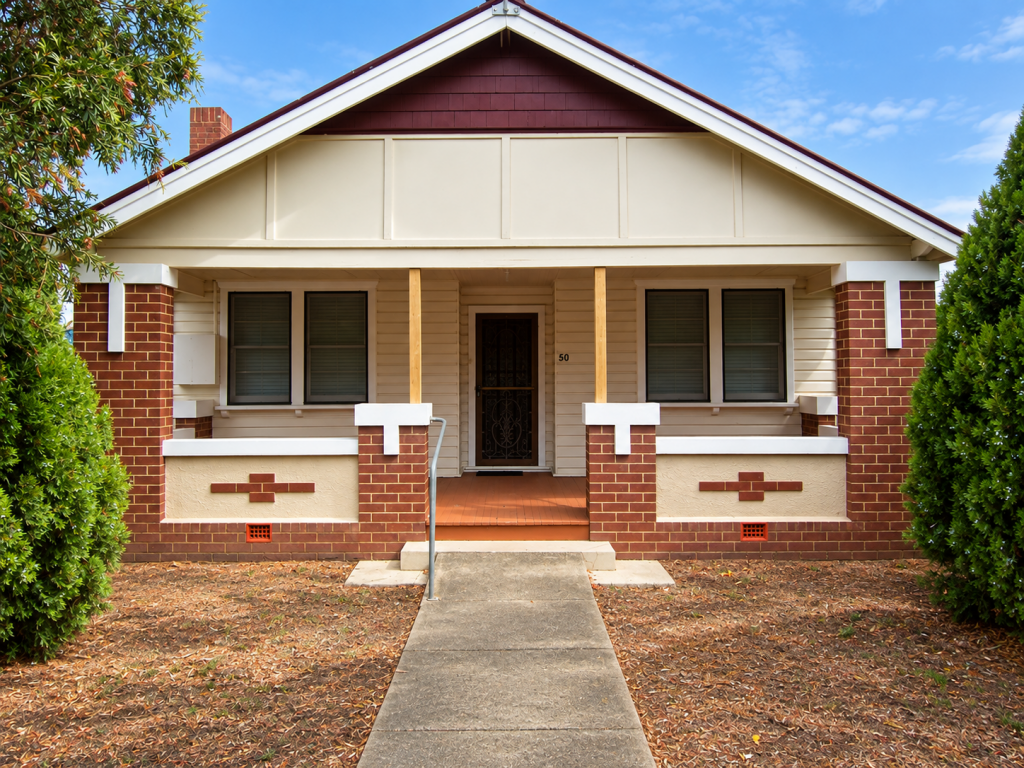 50 Crown St, Cootamundra, NSW 2590