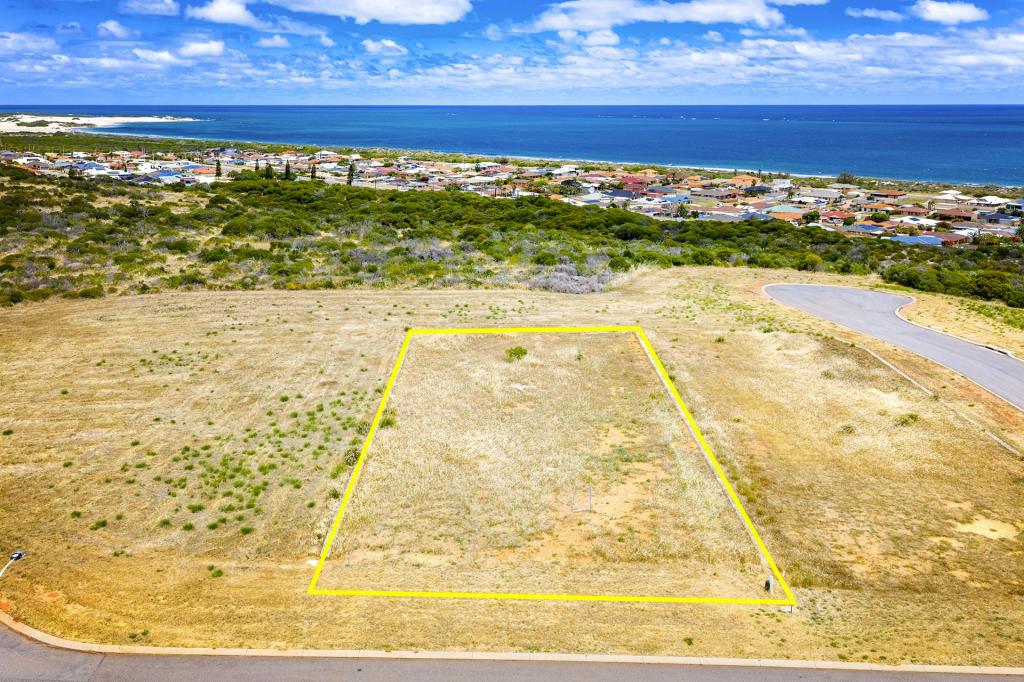 4 Highland Loop, Wandina, WA 6530