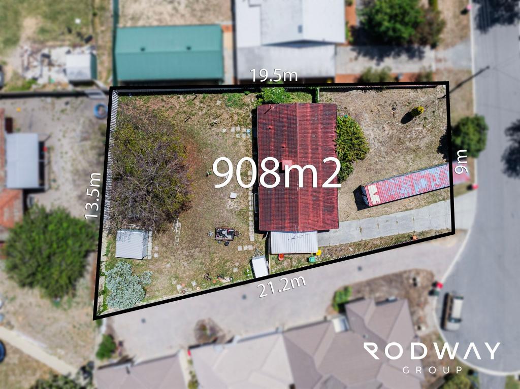 13 Drayton Ct, Kelmscott, WA 6111