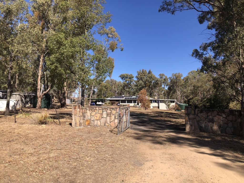 29 BLAKES LANE, ELSMORE, NSW 2360