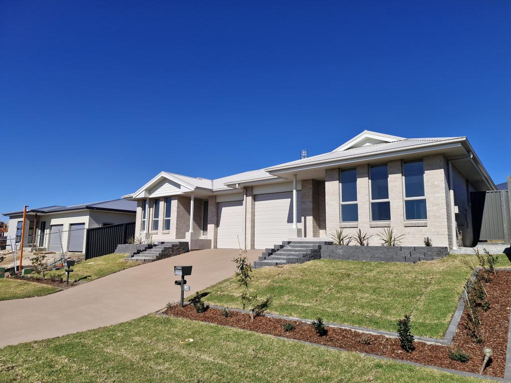 1/48 HARLINGTON AVE, FARLEY, NSW 2320