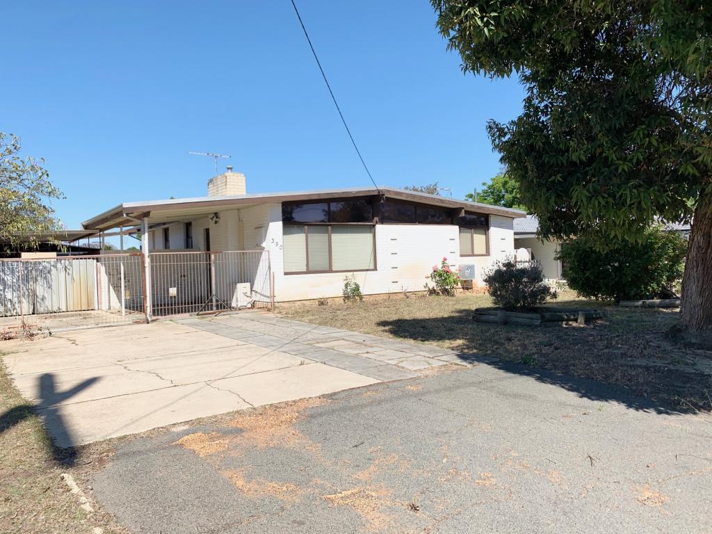 390 Abernethy Rd, Cloverdale, WA 6105