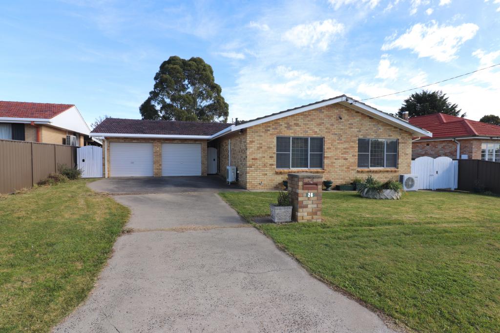 26 PITT ST, GLEN INNES, NSW 2370