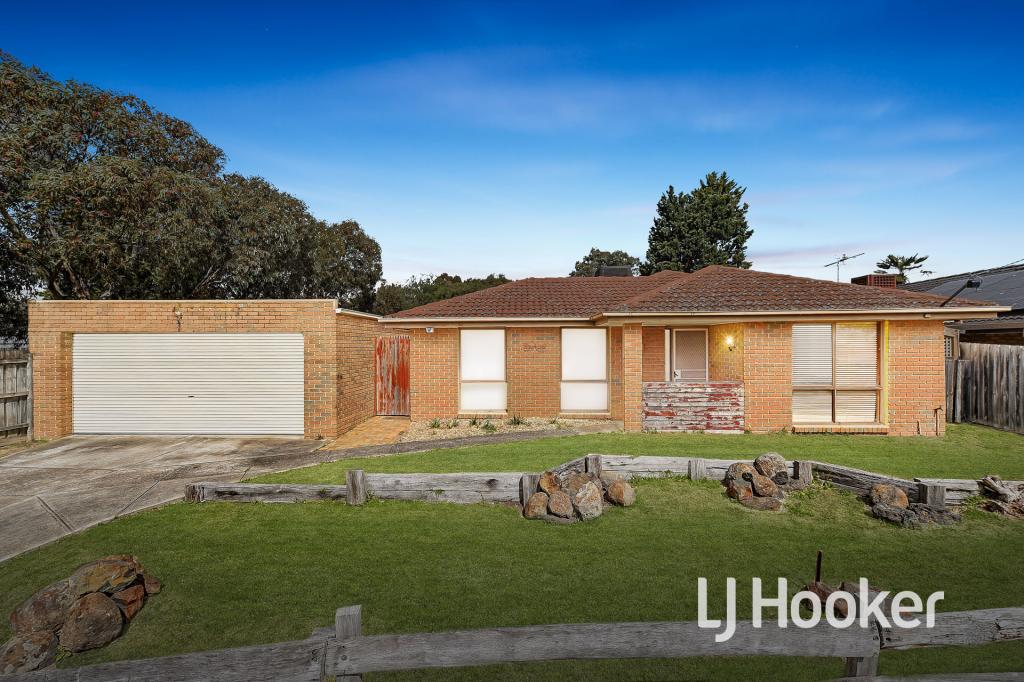 24 General Joshua Dr, Hampton Park, VIC 3976