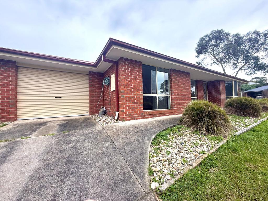 9 Calway St, Drouin, VIC 3818