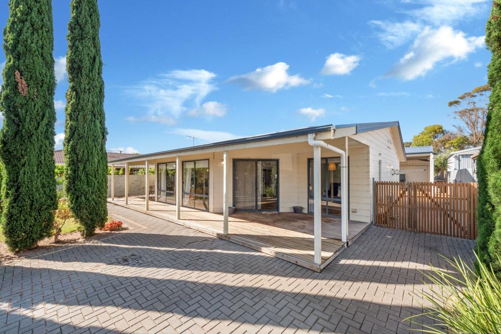 34 Caffrey Cres, Port Willunga, SA 5173