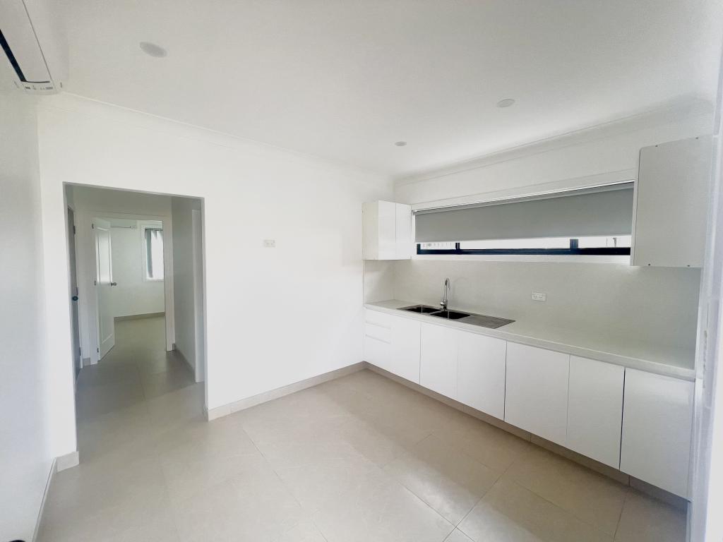 16b Mccartney St, Warwick Farm, NSW 2170