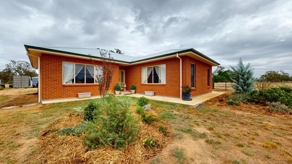 16 Moonul St, Eumungerie, NSW 2822