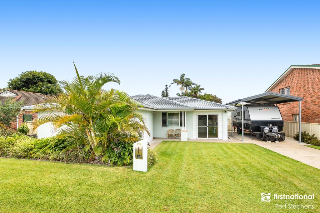 216 ROCKY POINT RD, FINGAL BAY, NSW 2315