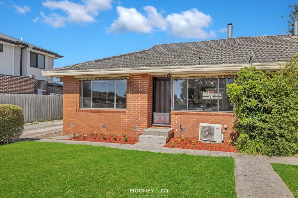 2/8 Mclaren Ave, Cranbourne, VIC 3977